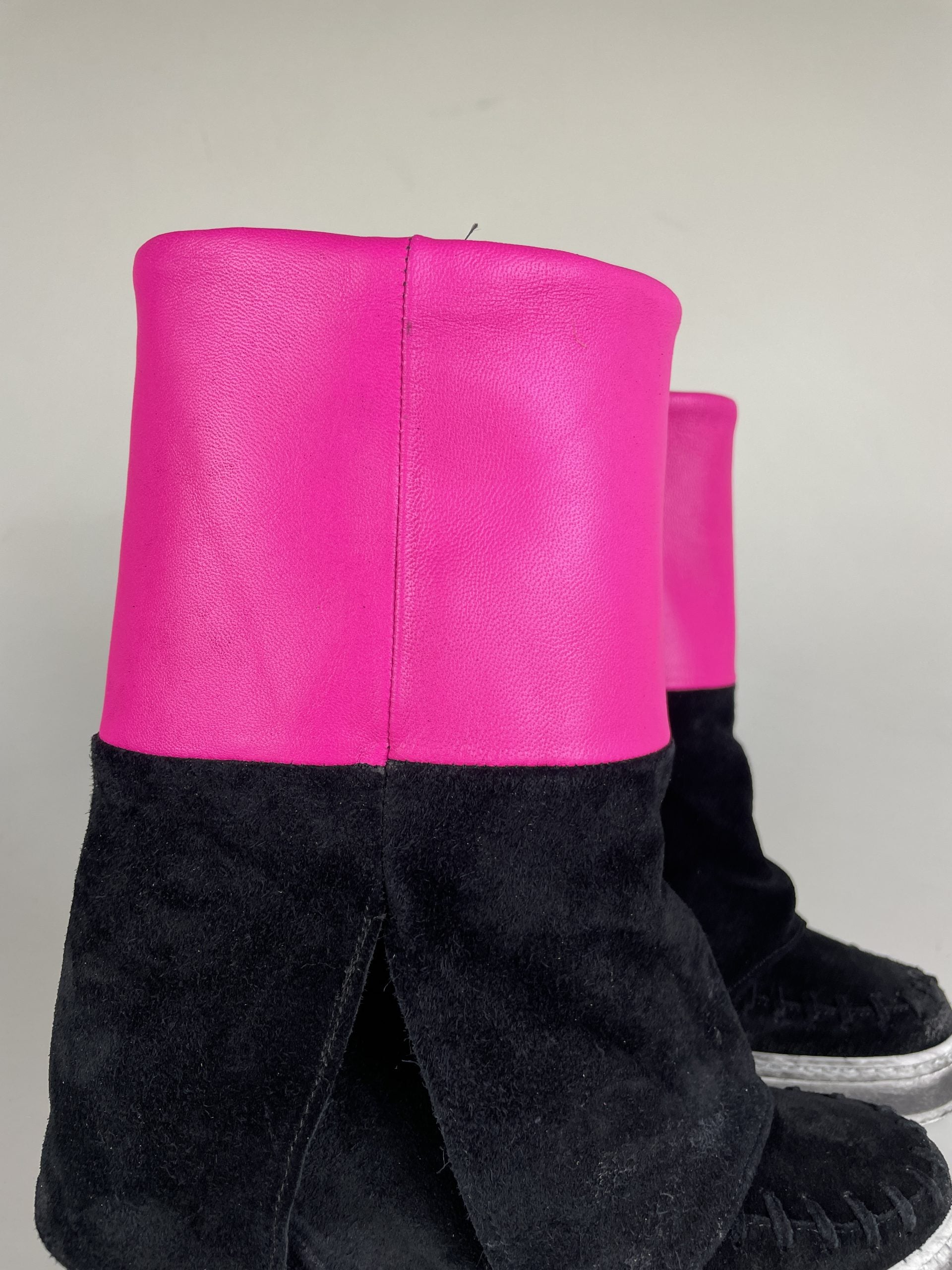 Blessing black suede/fuchsia leather