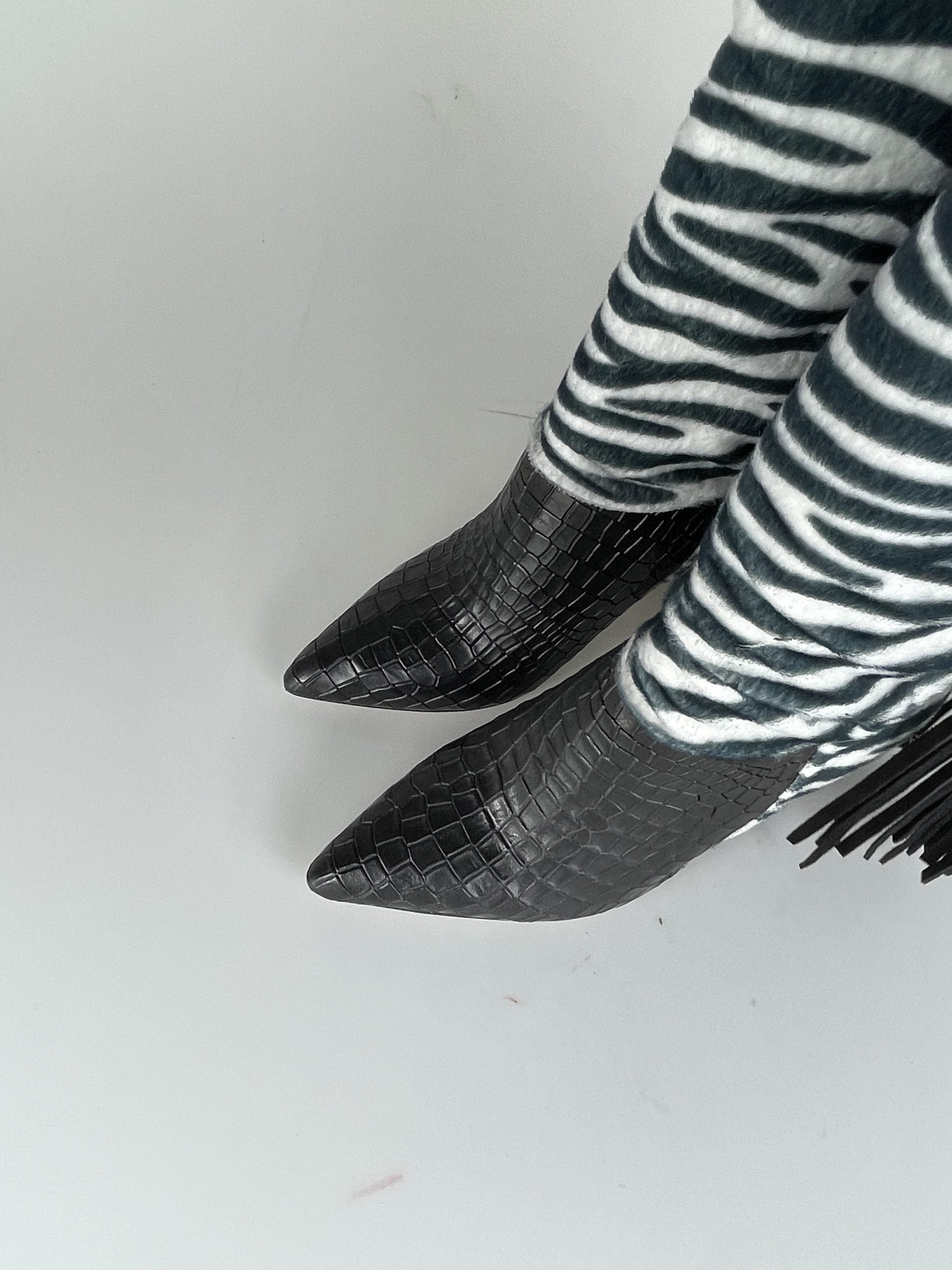 Cesare black crocodile zebra suede 1571