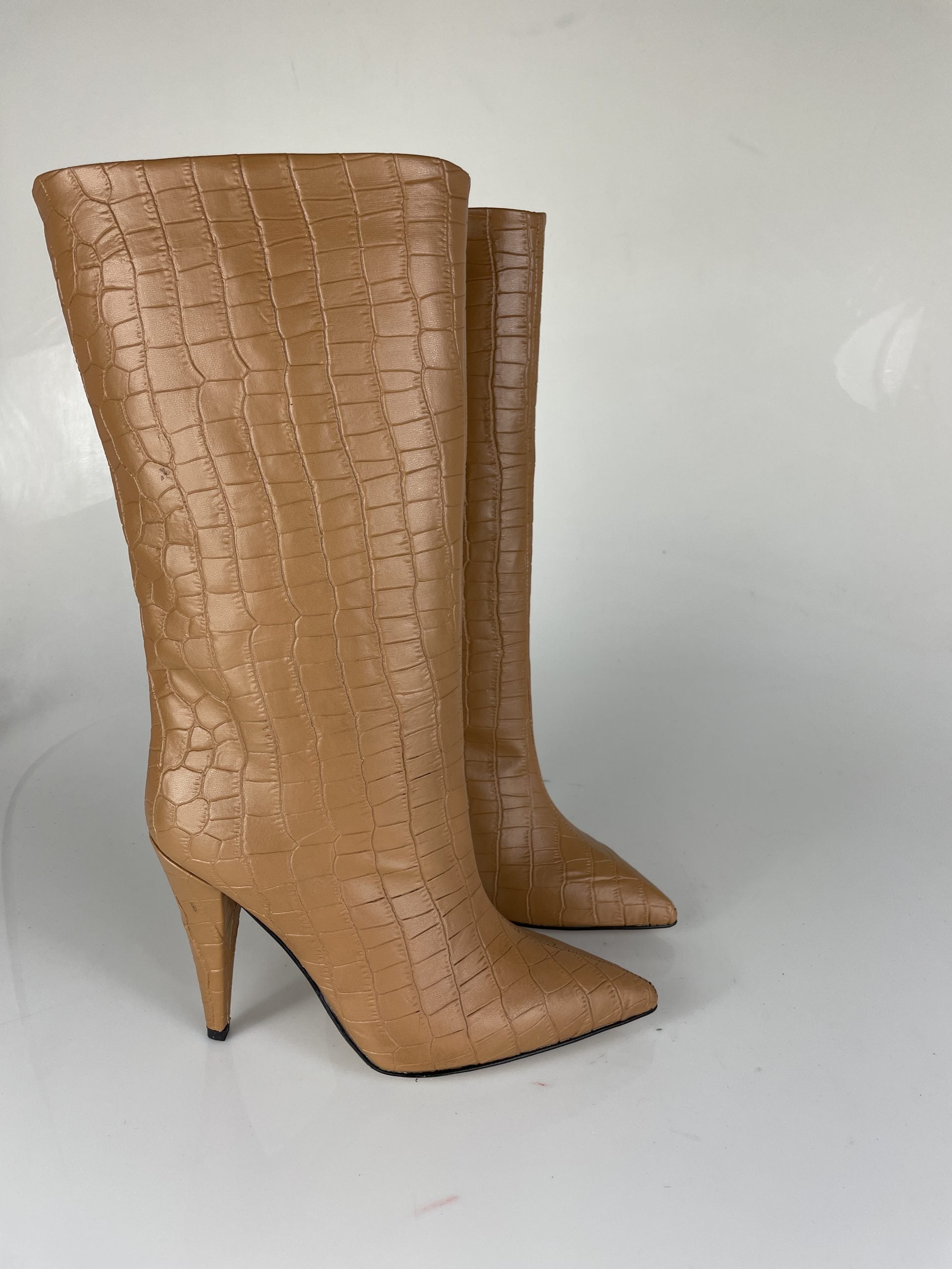 Marbella coconut leather
