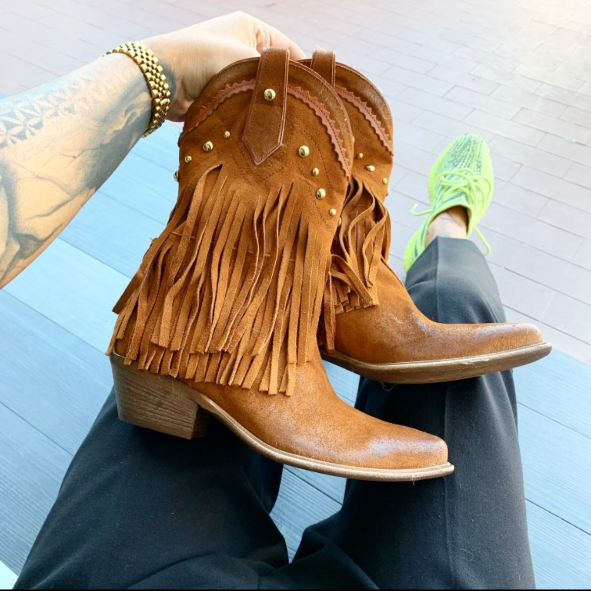 Oldwest8 leather