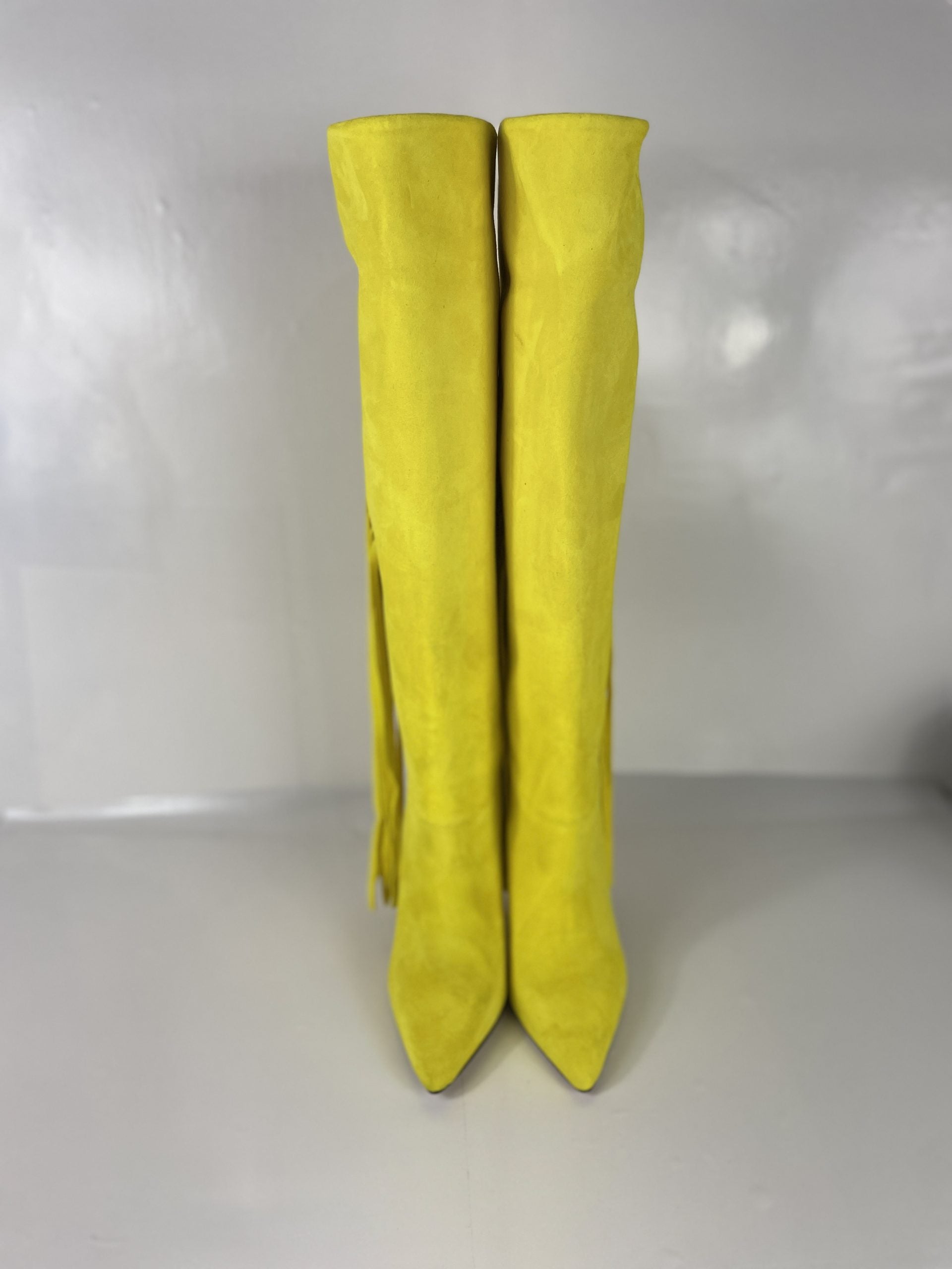 Caesar yellow chamois (1571)