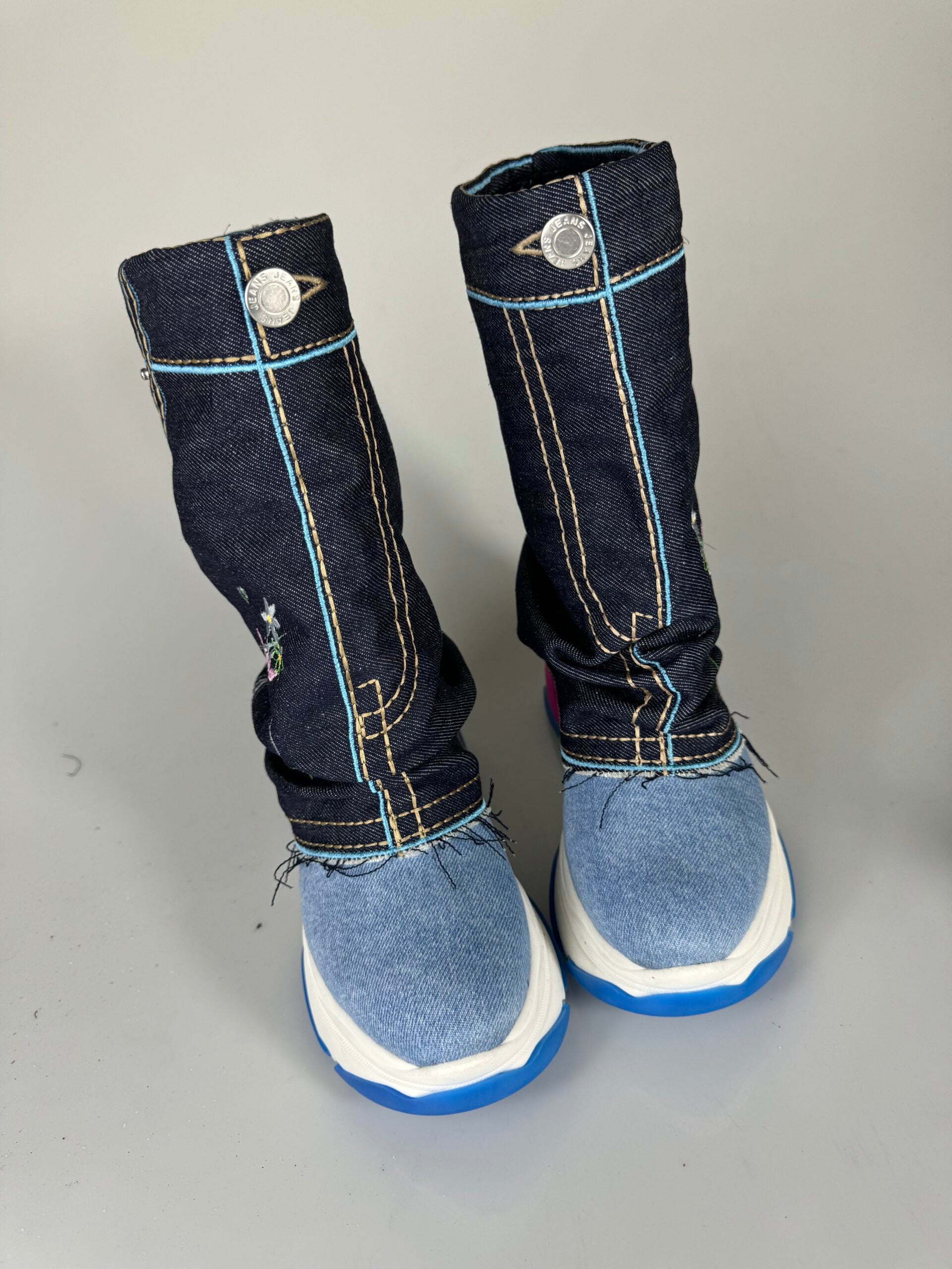 Tiger jeans light/dark embroidery