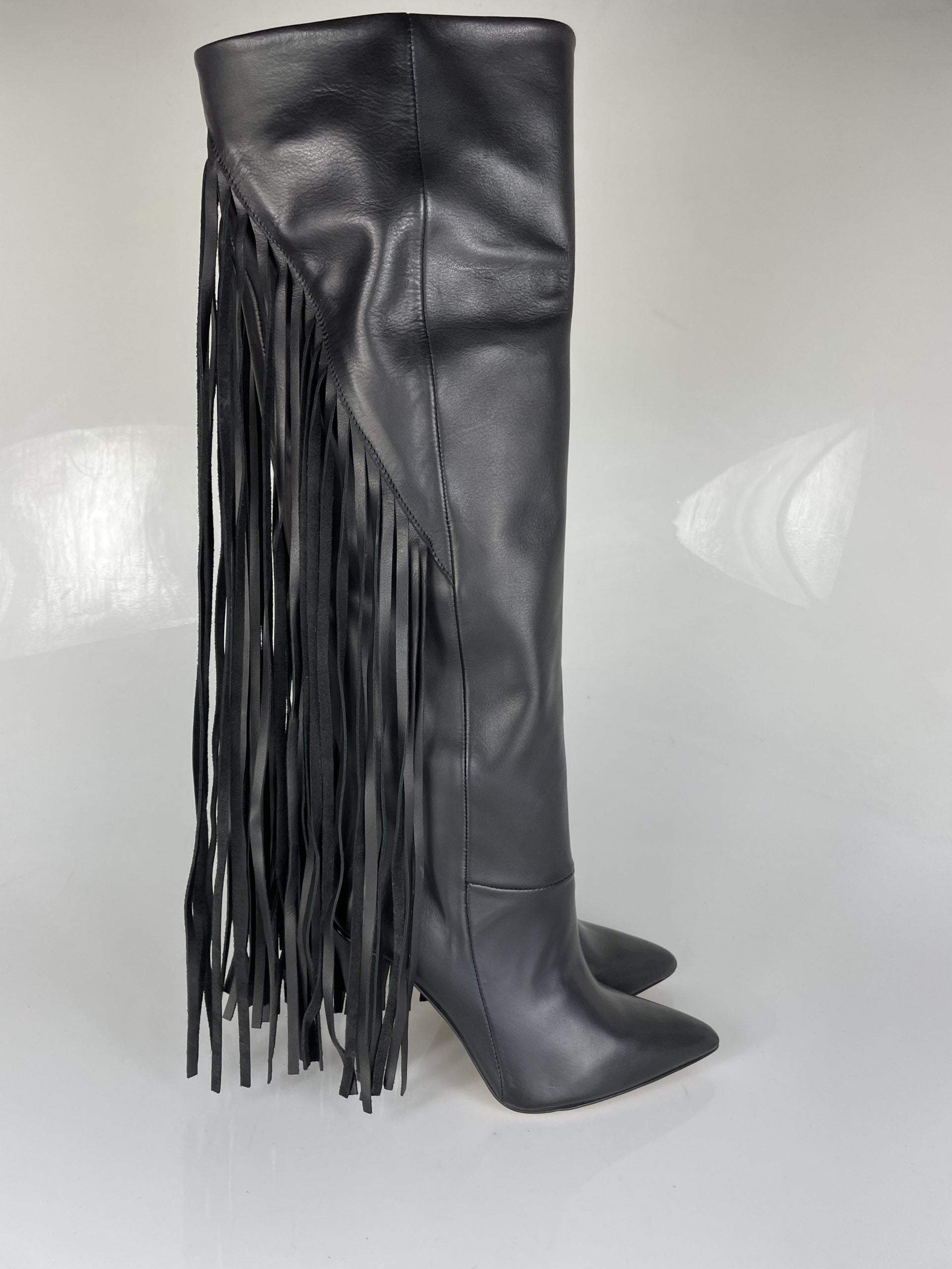 Cesare 1571 black leather
