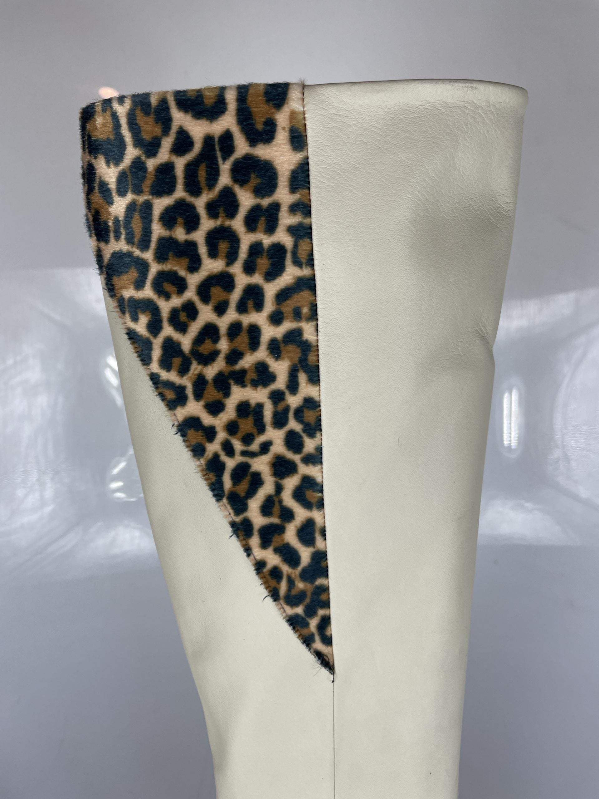 Karma spotted cream leather