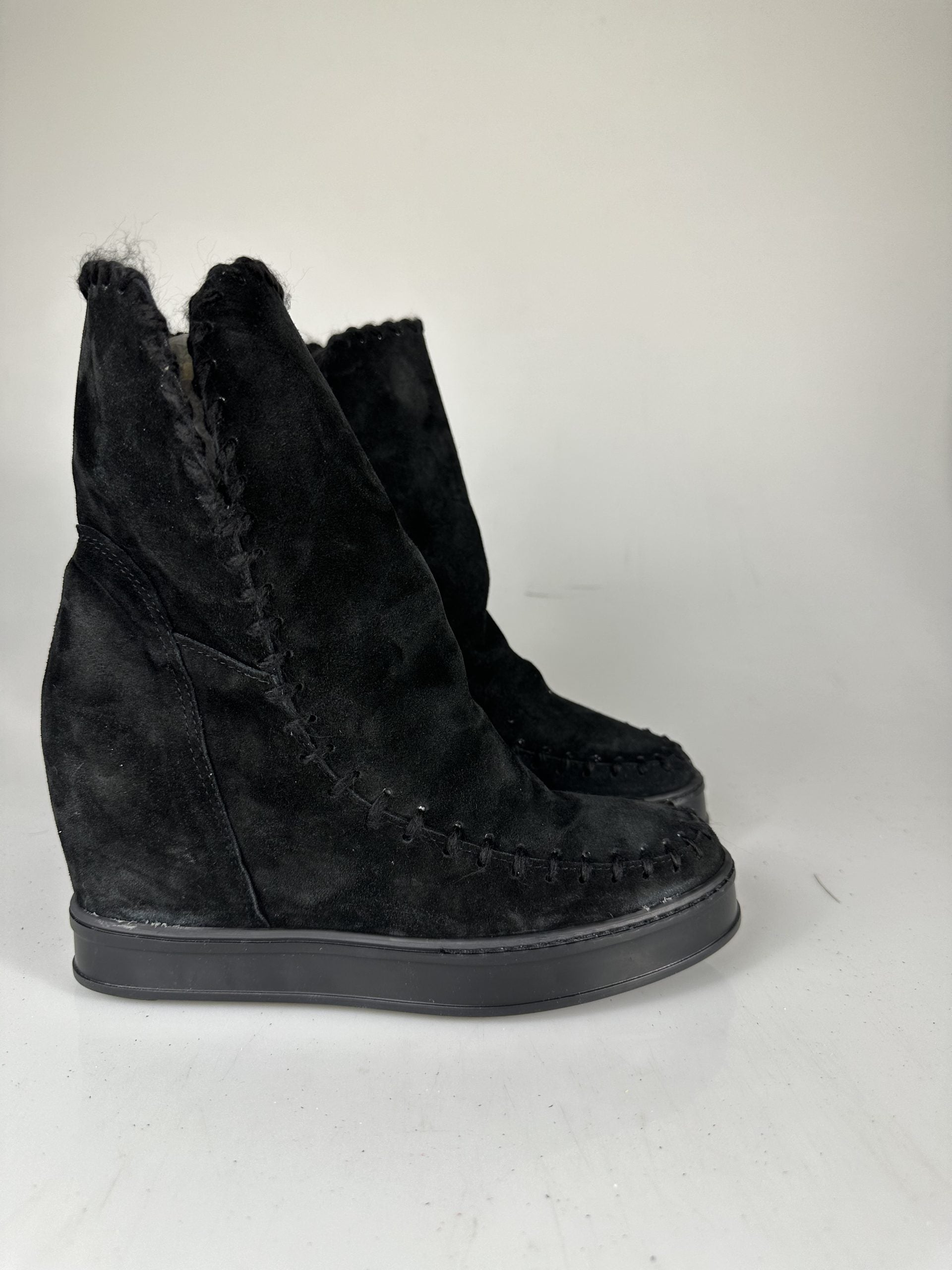 Louu black suede black sole NEW